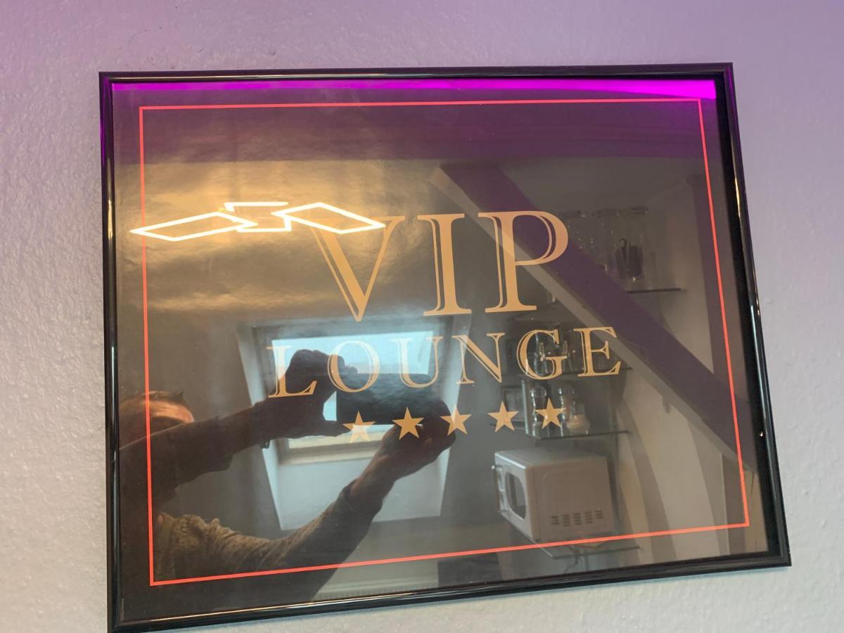 Best-Preis -Vip Lounge- Mit Netflix, Self-Check-In, Ebike Ladestation, Fahrradraum, Wlan Und Netflix - Direkt Am Elberadweg Im Herzen Von Wittenberge Exteriör bild