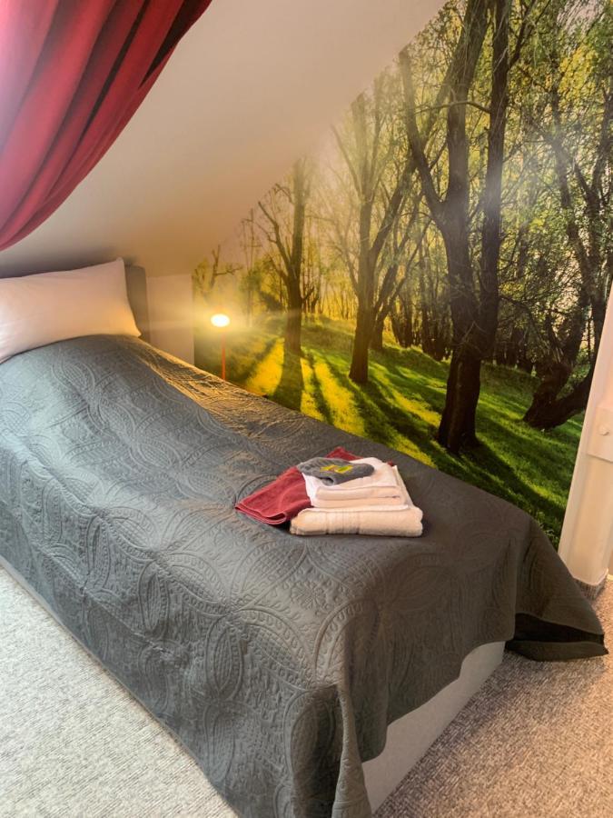 Best-Preis -Vip Lounge- Mit Netflix, Self-Check-In, Ebike Ladestation, Fahrradraum, Wlan Und Netflix - Direkt Am Elberadweg Im Herzen Von Wittenberge Exteriör bild